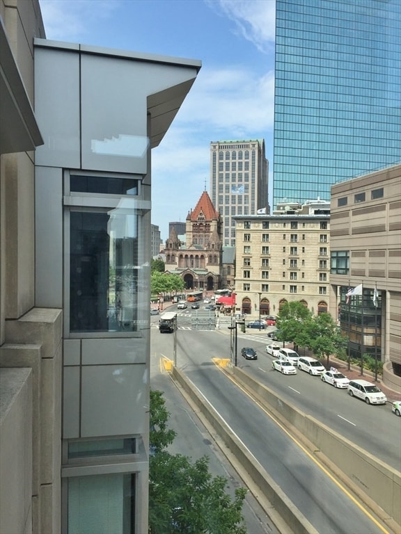 Foto del edificio - 1 Huntington Ave