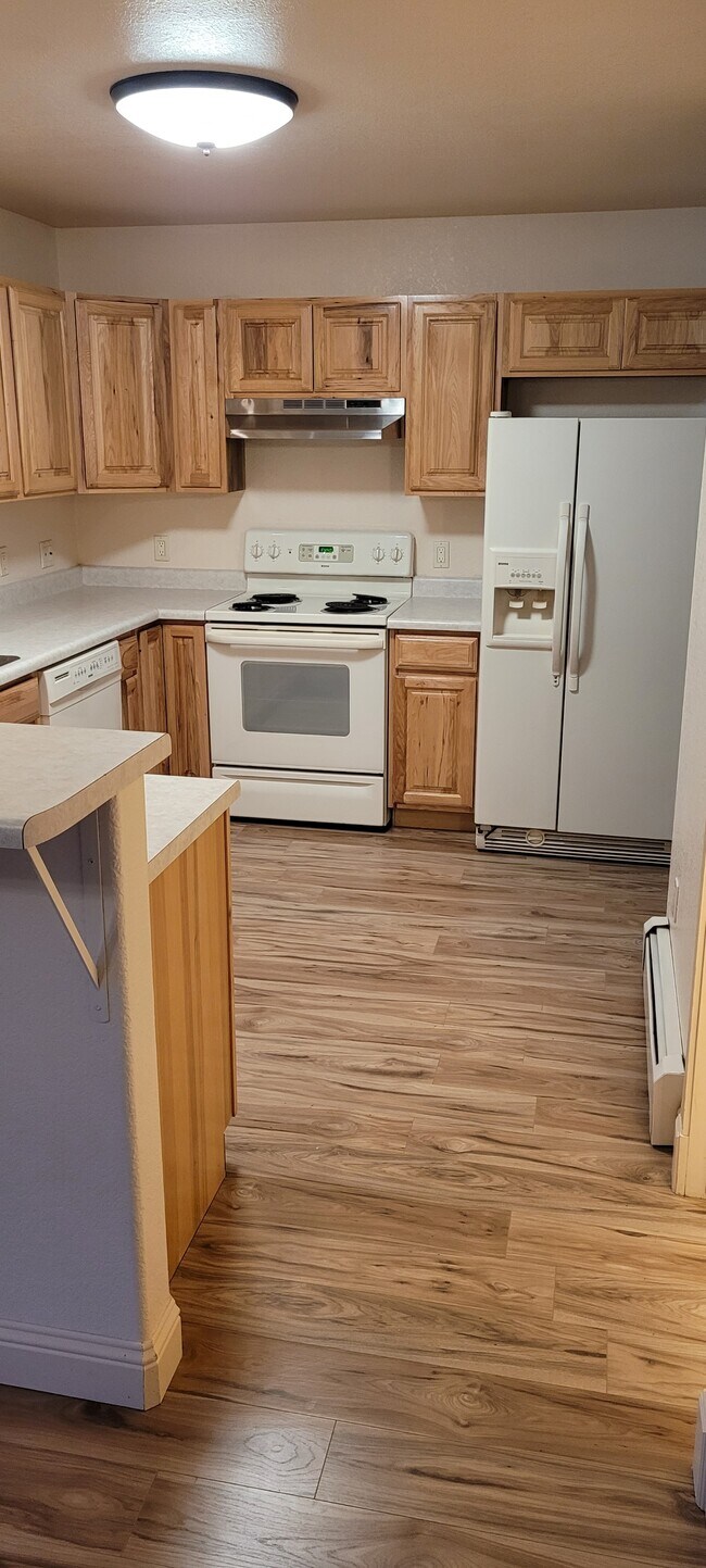 Building Photo - 145 Caywood Ct