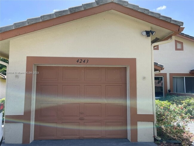 Building Photo - 4243 NW 110th Ave