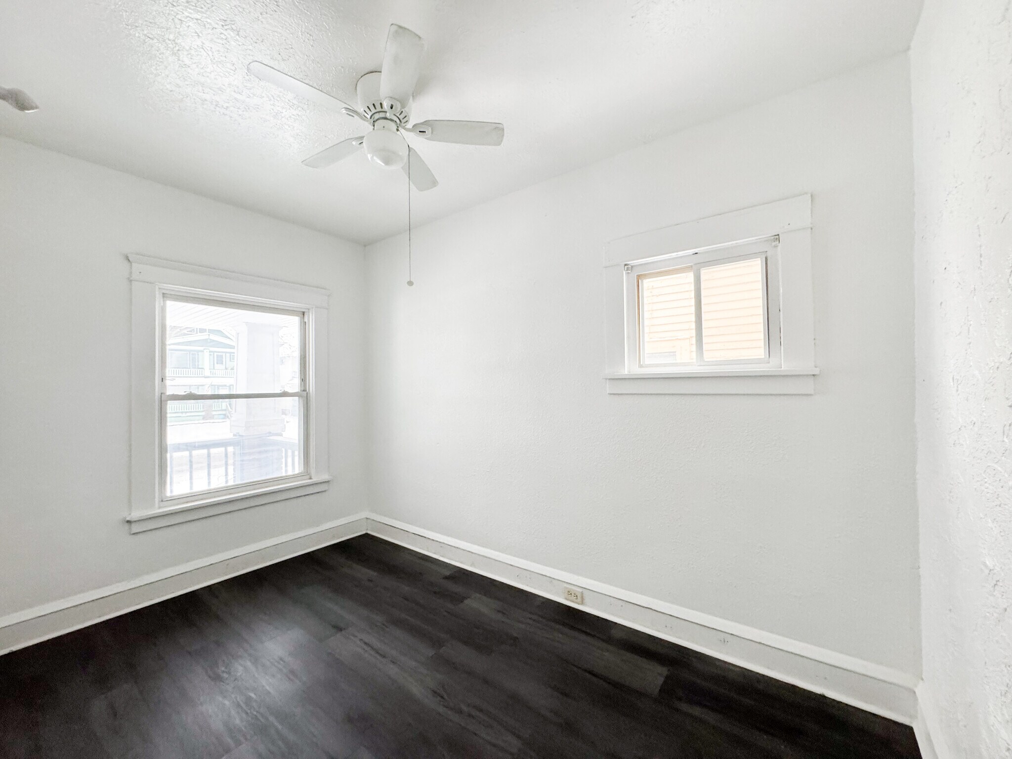 11915 Cromwell Ave Cleveland, OH 44120 – photo 5