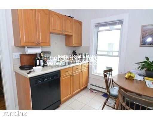 Foto del edificio - 11 Endicott Ave