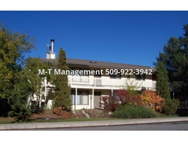 Building Photo - 2 BR/1 Bath Spokane Valley upstairs 4-plex...