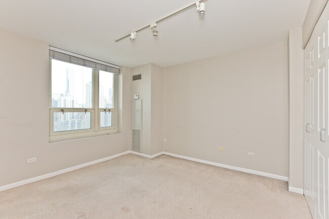 Foto del edificio - 345 N La Salle Dr