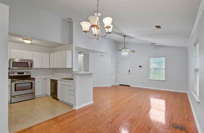 Foto del edificio - 120 Droos Way, Charleston, SC 29414 - 3 BR...