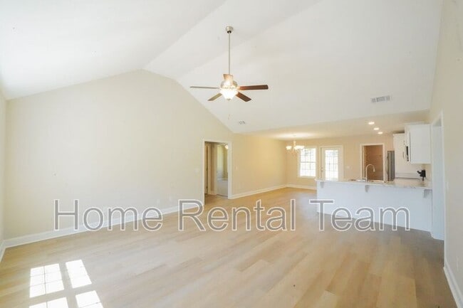 Building Photo - 345 Tallulah Bend