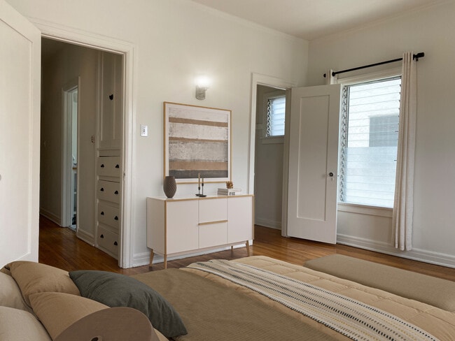 Primary Bedroom - 429 N Stanley Ave