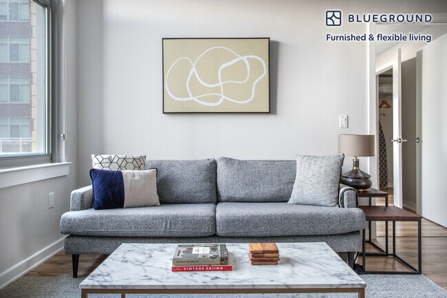 Foto del edificio - 3400 Potomac Ave