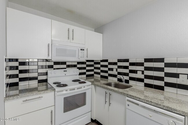 Foto del edificio - 1222 W 4th St