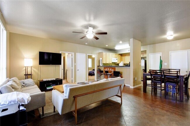 Building Photo - 2606 Salado St