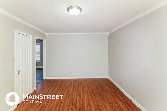 Foto del edificio - 1350 Ryanwood Ave