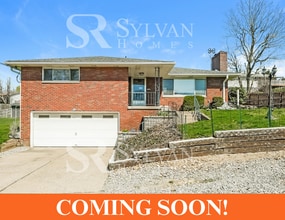 Building Photo - 132 Autumn Dr