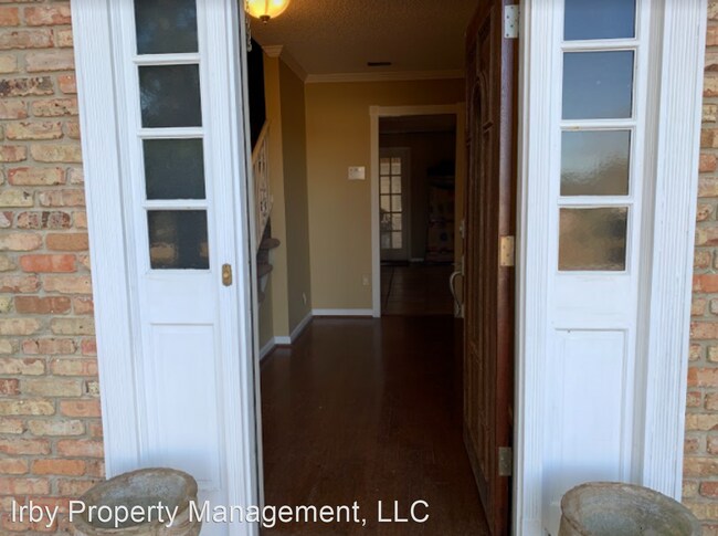 Foto del edificio - 4 br, 3 bath House - 730 Oak Hill Ct