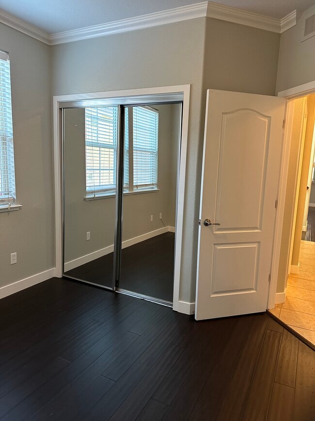 Building Photo - 6088 Old Quarry Loop