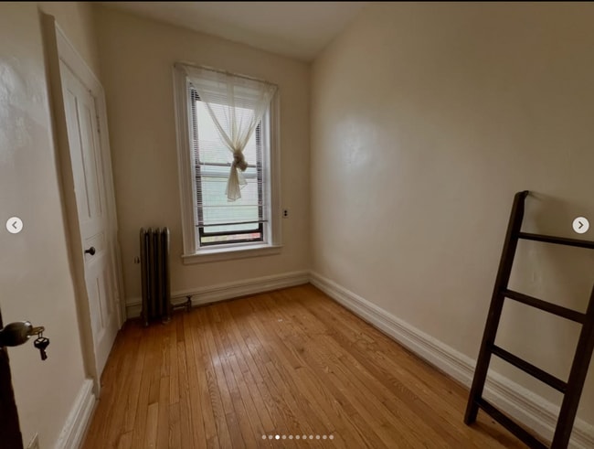 Building Photo - 524 58th St