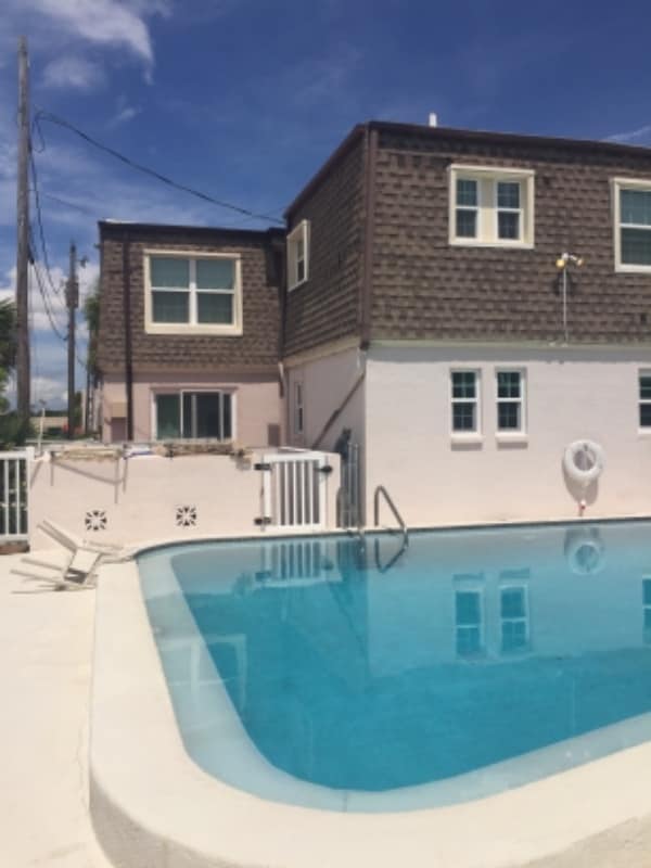 Foto del edificio - 390 W Cocoa Beach Causeway