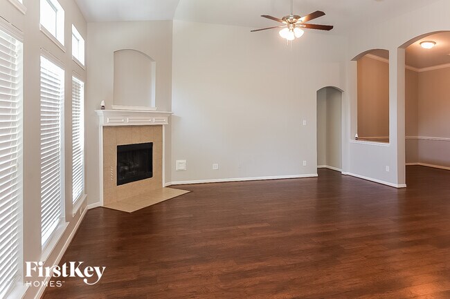 Foto del edificio - 16115 Fleethaven Ln