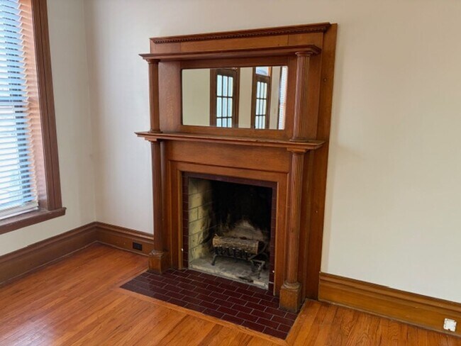 Foto del edificio - Coming Soon: Compton Heights Historic Haven