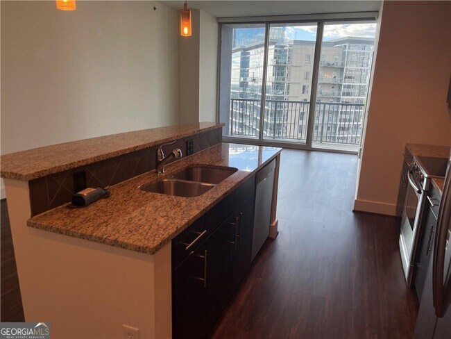 Foto del edificio - 1080 Peachtree St NE