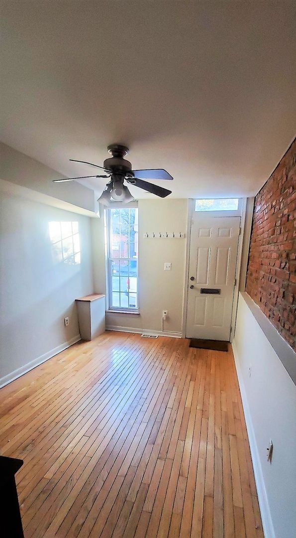 Foto del edificio - 904 S.Potomac St/2 Bedroom, 1 Bath in Canton