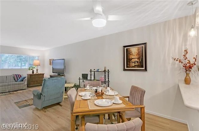 Building Photo - 2 br, 2 bath  - 356 E Desert Inn Rd Apt 116