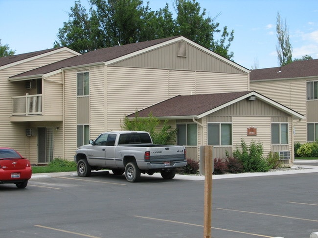 Building Photo - Briarwood
