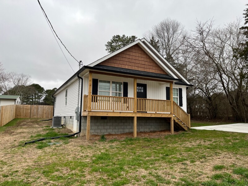 215 N Varnell Rd, Tunnel Hill, GA 30755 House Rental in Tunnel Hill, GA