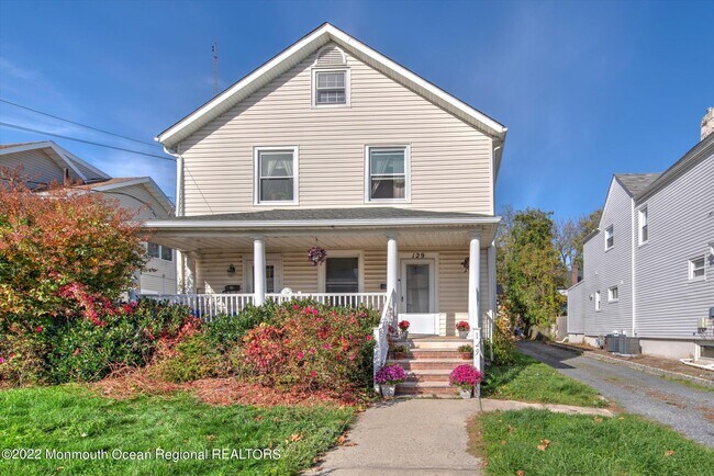 Building Photo - 129 Garfield Ave