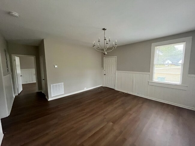 Building Photo - Move-In Ready Home at Unbeatable Value! Keys are available for checkout during office hours.