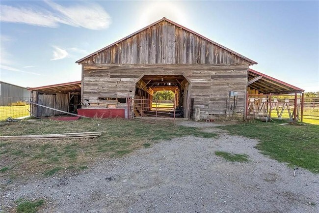 Foto del edificio - 3400 Grindstone Rd