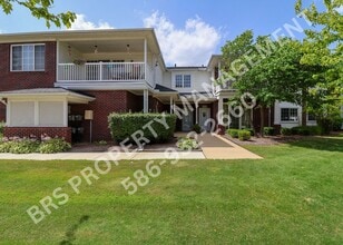 Building Photo - 14389 Moravian Manor Cir