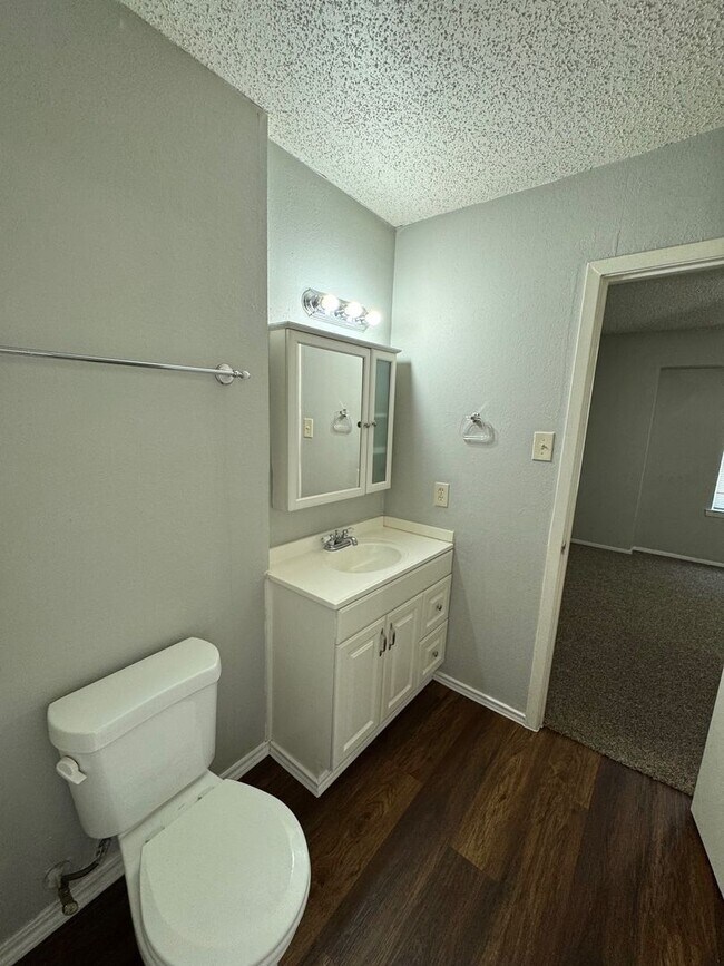 Foto del edificio - Spacious Townhome