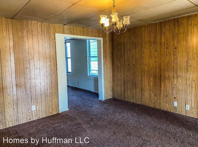 Building Photo - 2 br, 1 bath House - 310 E. Franklin Street