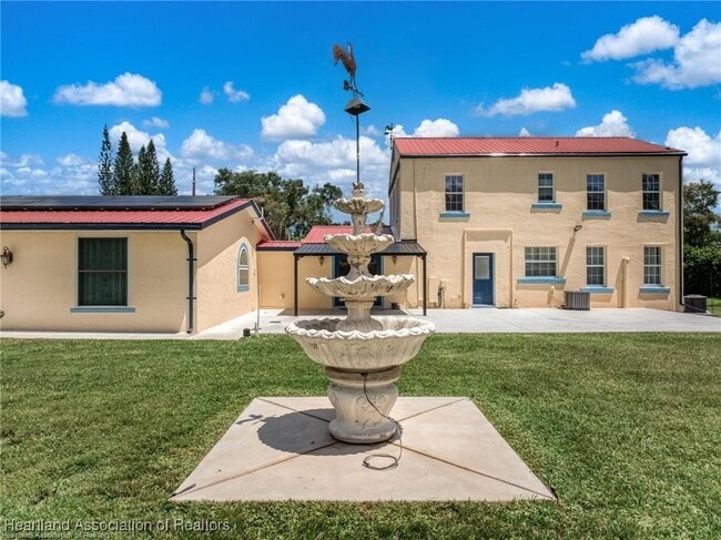 Building Photo - 1110 Hotiyee Ave