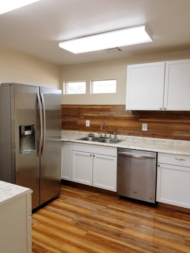 Foto principal - 121 S Duck St