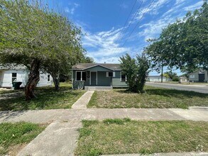 Building Photo - 4650 Valdez Dr