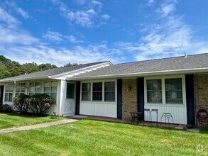 Building Photo - 369 Woodbridge Dr