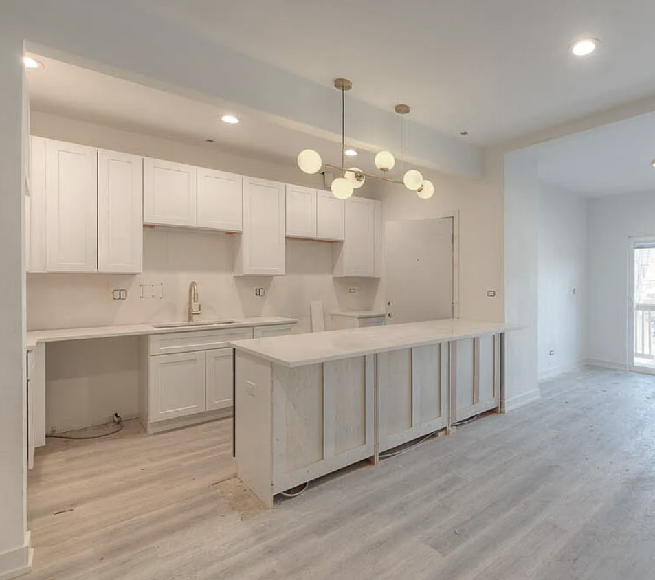 Foto principal - 4939 N Saint Louis Ave