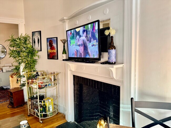 Foto del edificio - 49 St Germain St