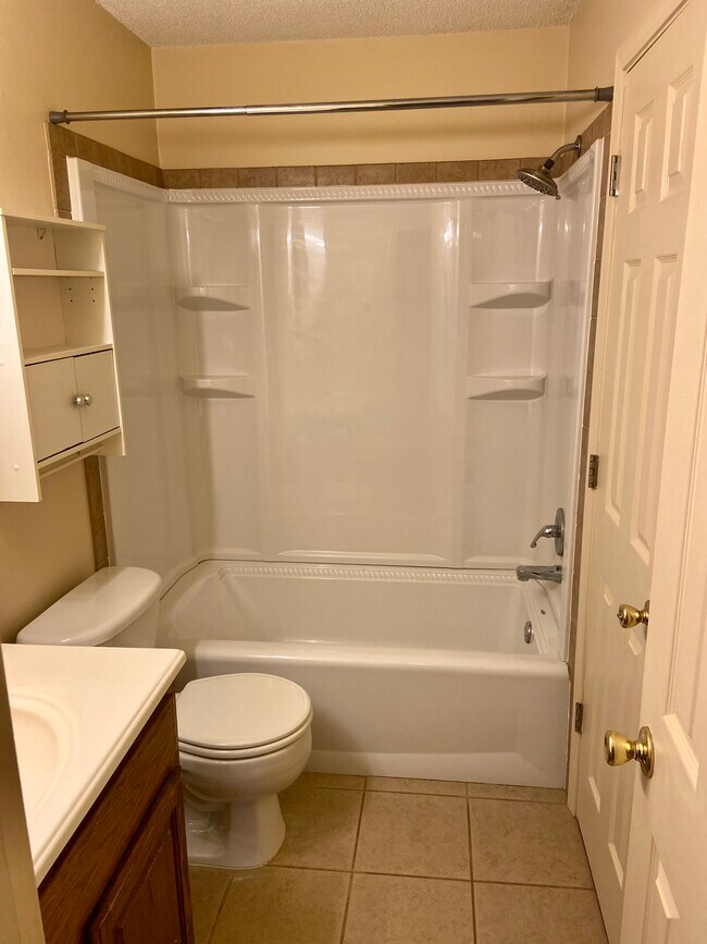 Foto del edificio - 503 E 5th Plz