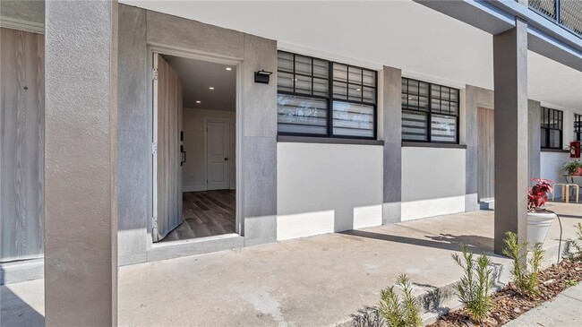 Foto del edificio - 1545 Spruce Terrace