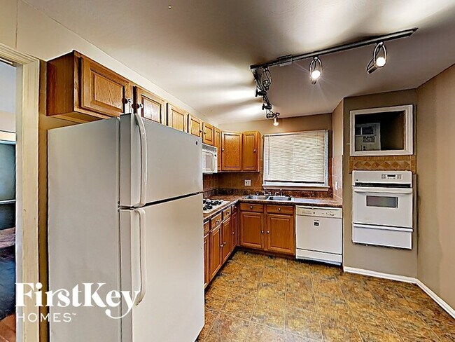 Building Photo - 5353 Branridge Rd