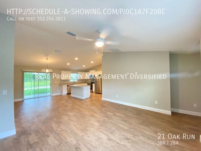 Building Photo - Custom Home - Desirable SE Ocala Neighborh...