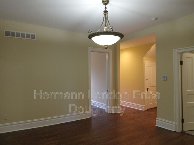 Building Photo - 4500 S Grand Blvd