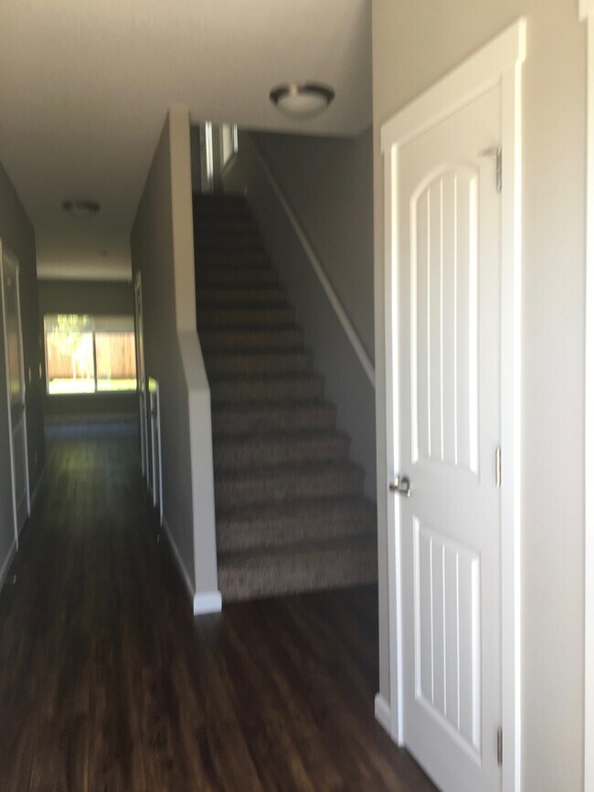 Foto del edificio - 1422-1422 Marigold Dr