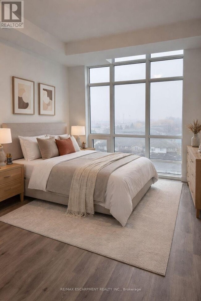 Building Photo - 461 Green Rd