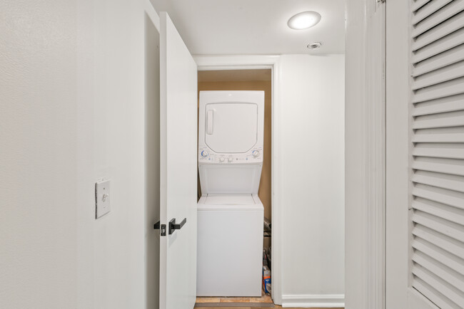 In-Unit washer and dryer - 128 Lablanc Way NW