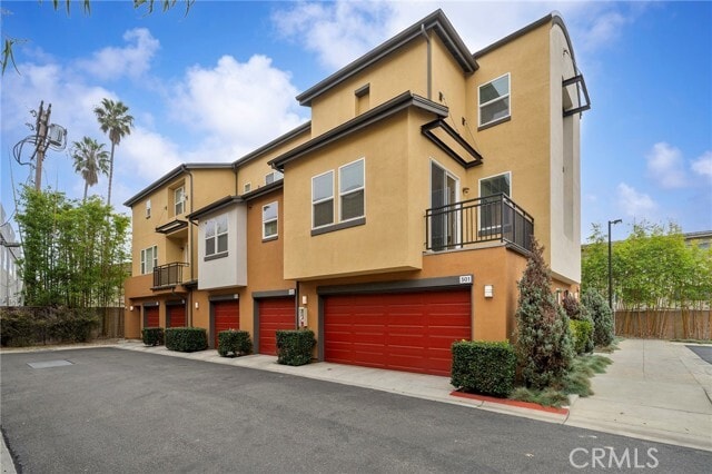 Foto del edificio - 8620 Belford Ave