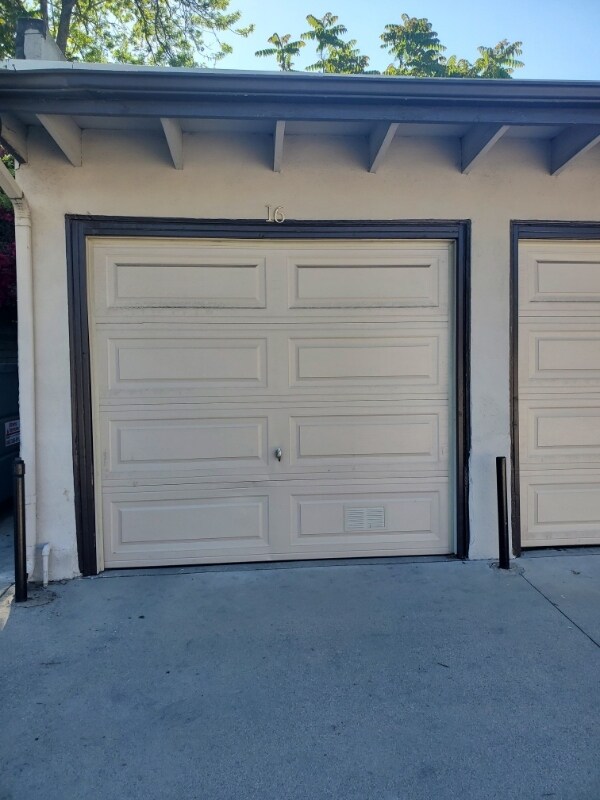 Foto del edificio - 147 N Holliston Ave
