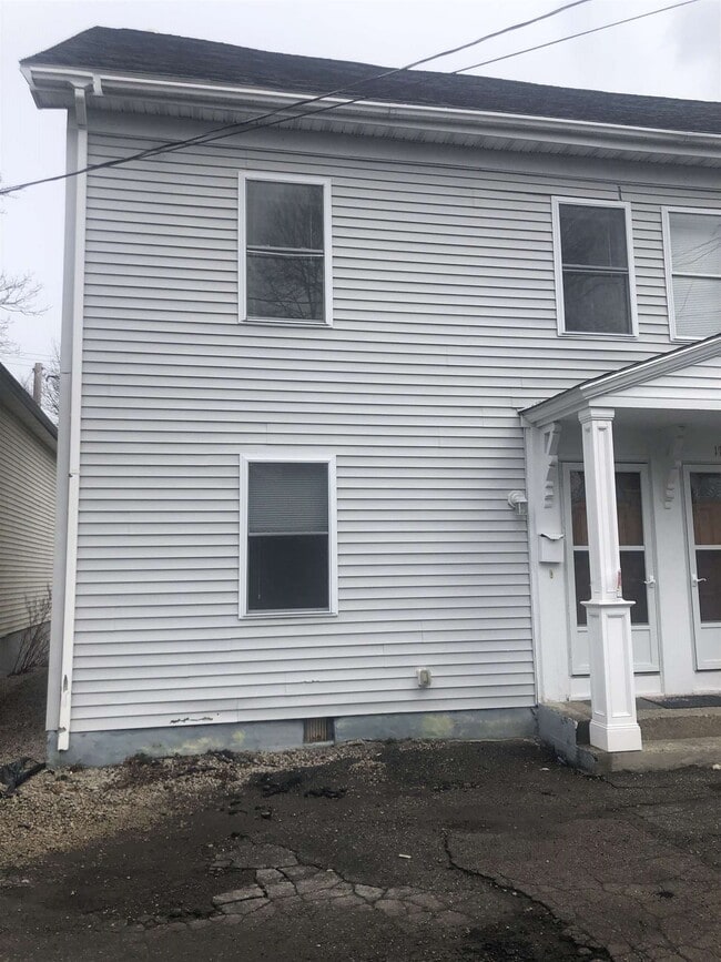 Building Photo - 17 Elm Ct