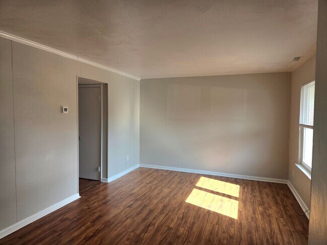 Foto del edificio - 5602 Banbury Ct